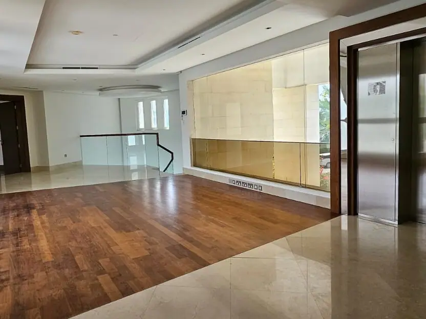 Floors & walls